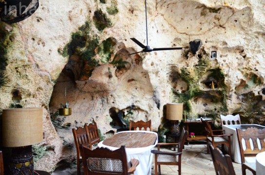 Ali-Barbour-Cave-Restaurant-in-Kenya-15