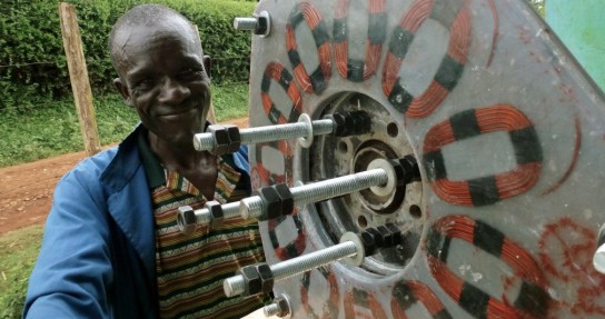 african-wind-turbines-built-from-scrap