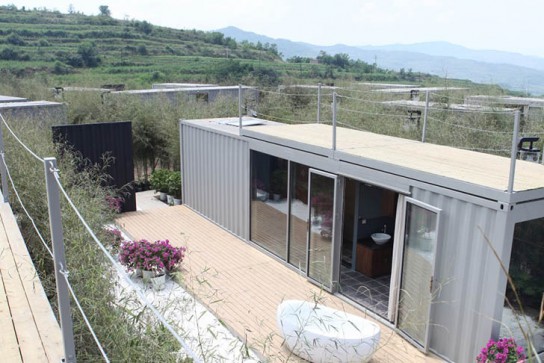 Tongheshanzhi-Landscape-Design-Co-Recycled-Containers-Xiangxiangxiang-Boutique-Container-Hotel-2