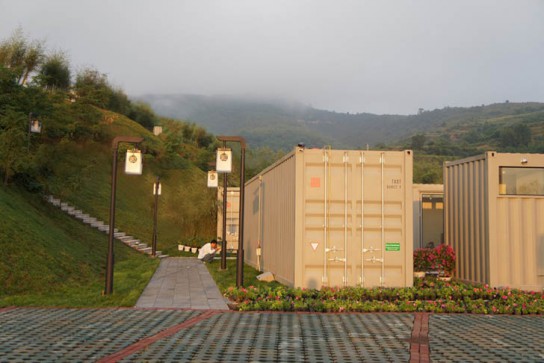 Tongheshanzhi-Landscape-Design-Co-Recycled-Containers-Xiangxiangxiang-Boutique-Container-Hotel-7