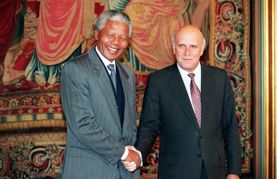 1993: Nelson Mandela and Frederik de Klerk