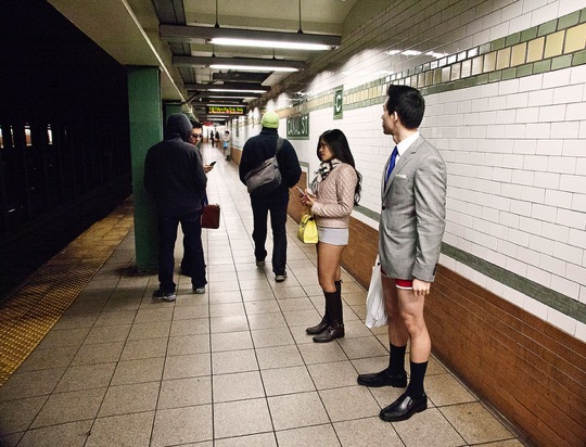 No pants subway ride 2014 01
