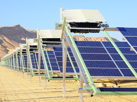 Ecoppia-Israel-Self-Cleaning-Solar-Park