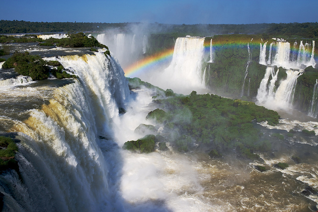 絶景q No 008 世界最大の川幅を誇る圧倒的な滝 アルゼンチンの イグアスの滝 トジョウエンジン