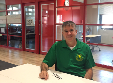 仙台育英TEアンソニー先生