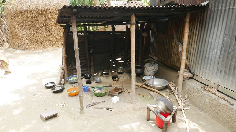 農村部家庭訪問キッチン